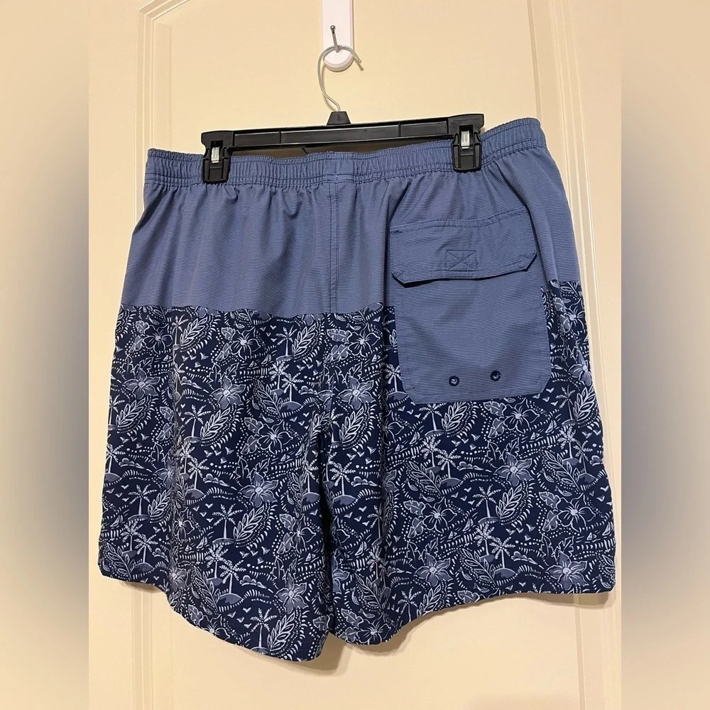Vineyard Vines Swim Trunks Mens Sz Large Tropical Print Board Shorts Polyester